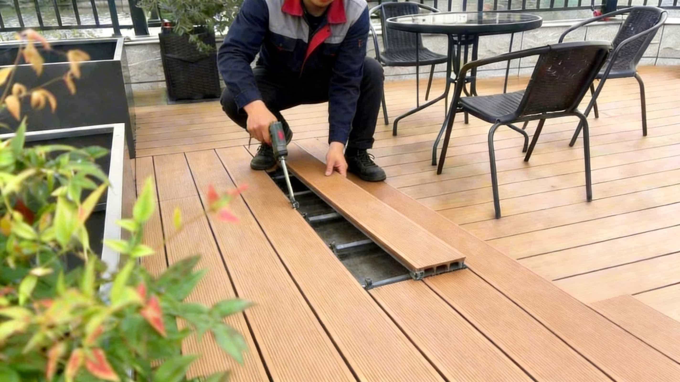 Expansión y contracción térmica de los suelos compuestos de madera y plástico: El verdadero coste de 3 errores de instalación